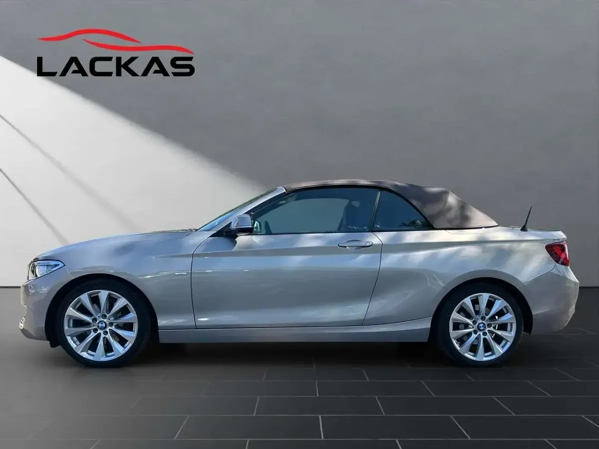 Gebraucht BMW 220 190 PS (139 kW) 2015 Moonlight silver metallic Cabrio