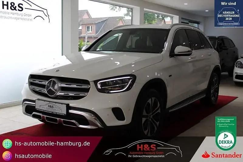 Polarweiss unilack Gebraucht 2020 Mercedes GLC300e Exclusive SUV | 26.400 € (Guter Preis) - Bild 1/4