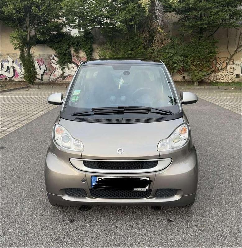 Grau Gebraucht 2011 Smart ForTwo Coupé Kleinwagen | 4.500 € (Guter Preis) - Bild 1/4
