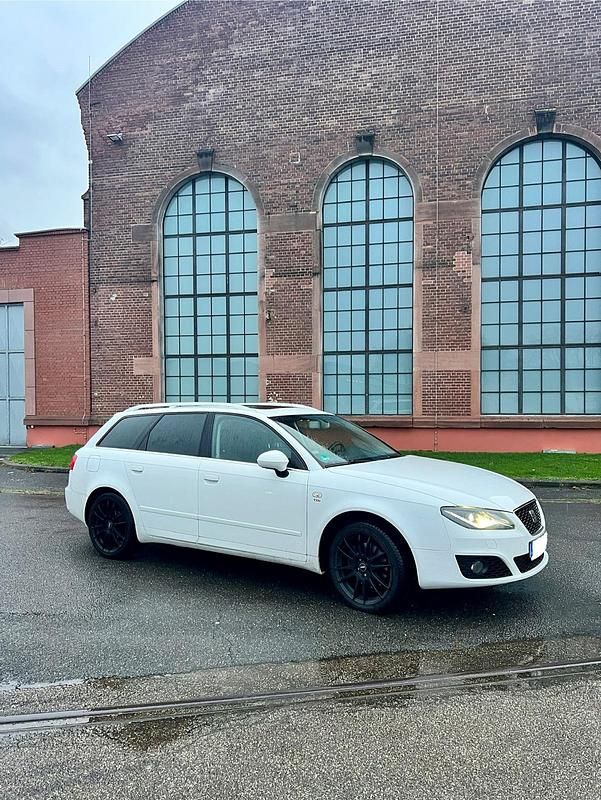 Gebraucht Seat Exeo 170 PS (125 kW) 2012 Weiß Kombi