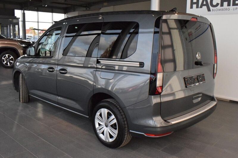 Gebraucht VW Caddy Basis 102 PS (75 kW) 2021 Polsterfarbe: schwarz Van / Kleinbus