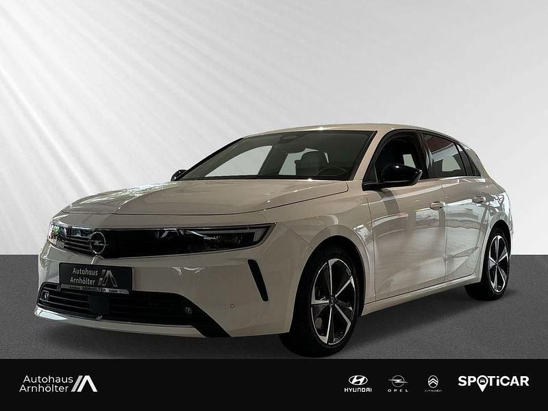 Weiß Gebraucht 2023 Opel Astra Elegance Limousine | 23.990 € (Superpreis) - Bild 1/4