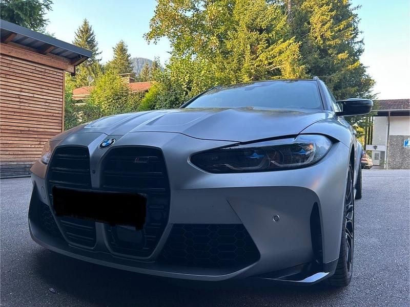 Grau Gebraucht 2023 BMW M3 M Performance Kombi | 79.900 € - Bild 1/4