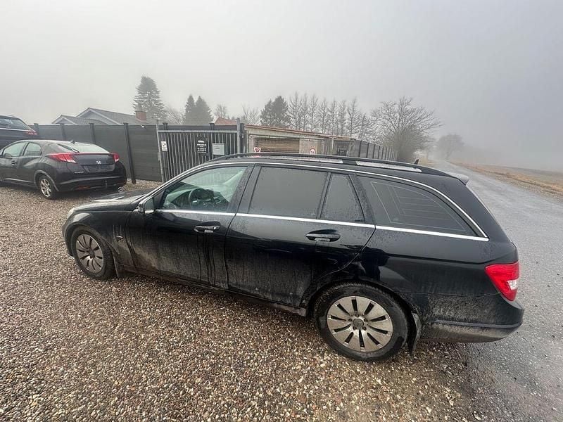 Gebraucht Mercedes C200 136 PS (100 kW) 2012 Schwarz Kombi