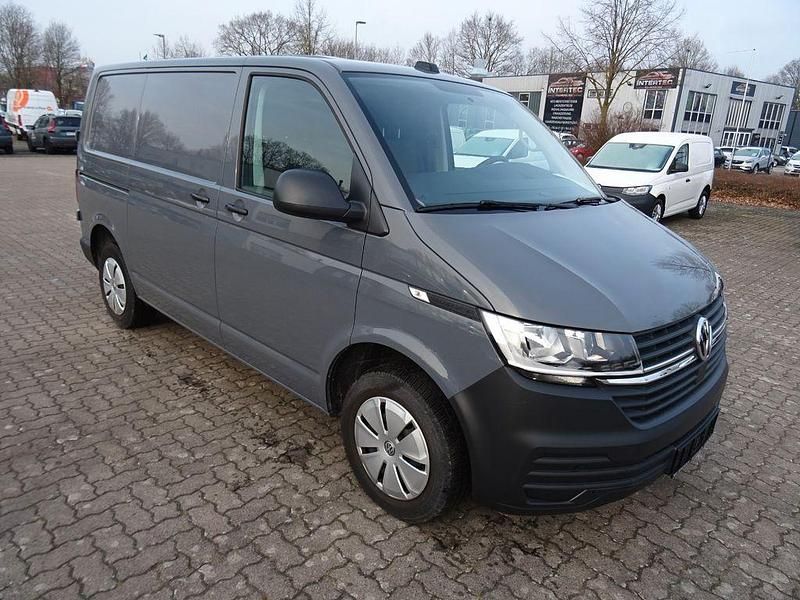 Gebraucht VW Transporter 110 PS (80 kW) 2024 Grau Van