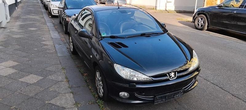 Schwarz Gebraucht 2004 Peugeot 206 CC Sport Cabrio | 1.900 € (Fairer Preis) - Bild 1/4