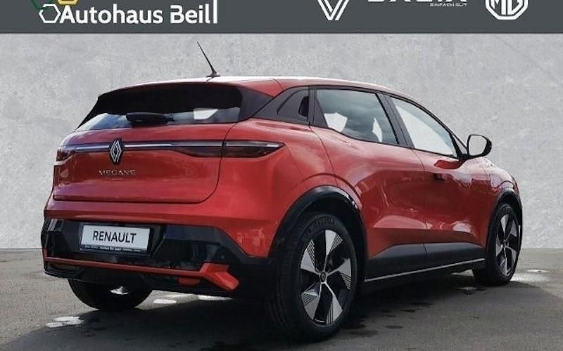 Gebraucht Renault Megane E-Tech Equilibre 160 kW (218 PS) 2022 Rot Limousine