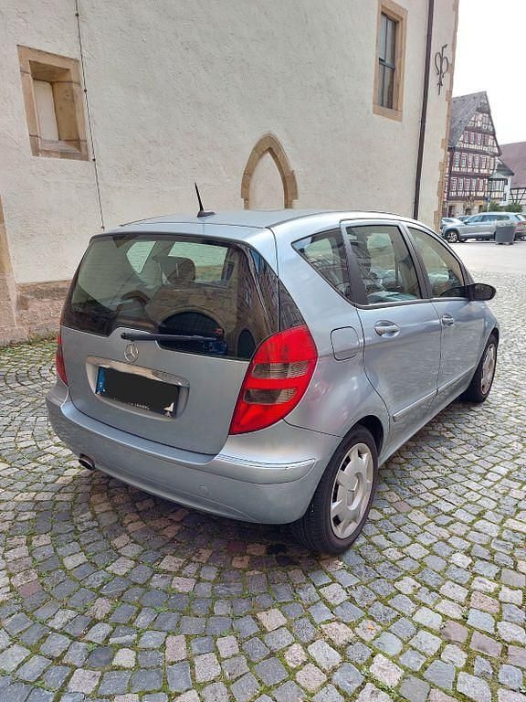 Blau Gebraucht 2006 Mercedes A150 Van / Kleinbus | 800 € (Superpreis) - Bild 1/4