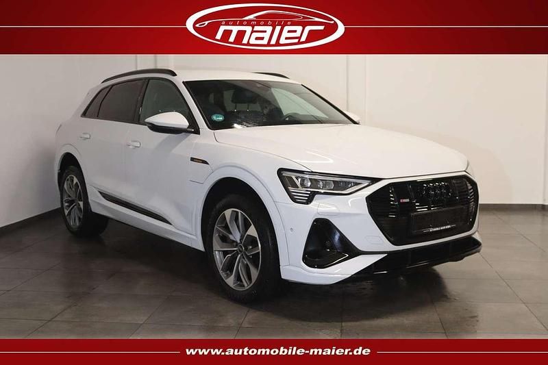 Gletscherweiã metallic Gebraucht 2022 Audi e-tron S-Line SUV | 27.900 € (Superpreis) - Bild 1/4