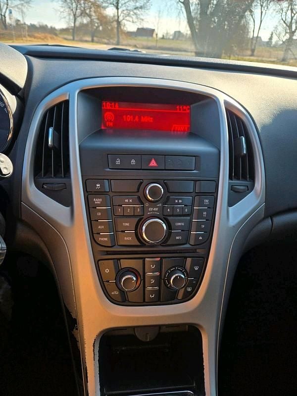 Gebraucht Opel Astra 87 PS (63 kW) 2012 Blau Kleinwagen