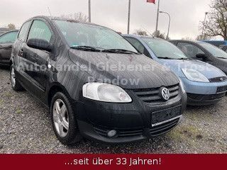 Gebraucht VW Fox Style 60 PS (44 kW) 2011 Schwarz Kleinwagen