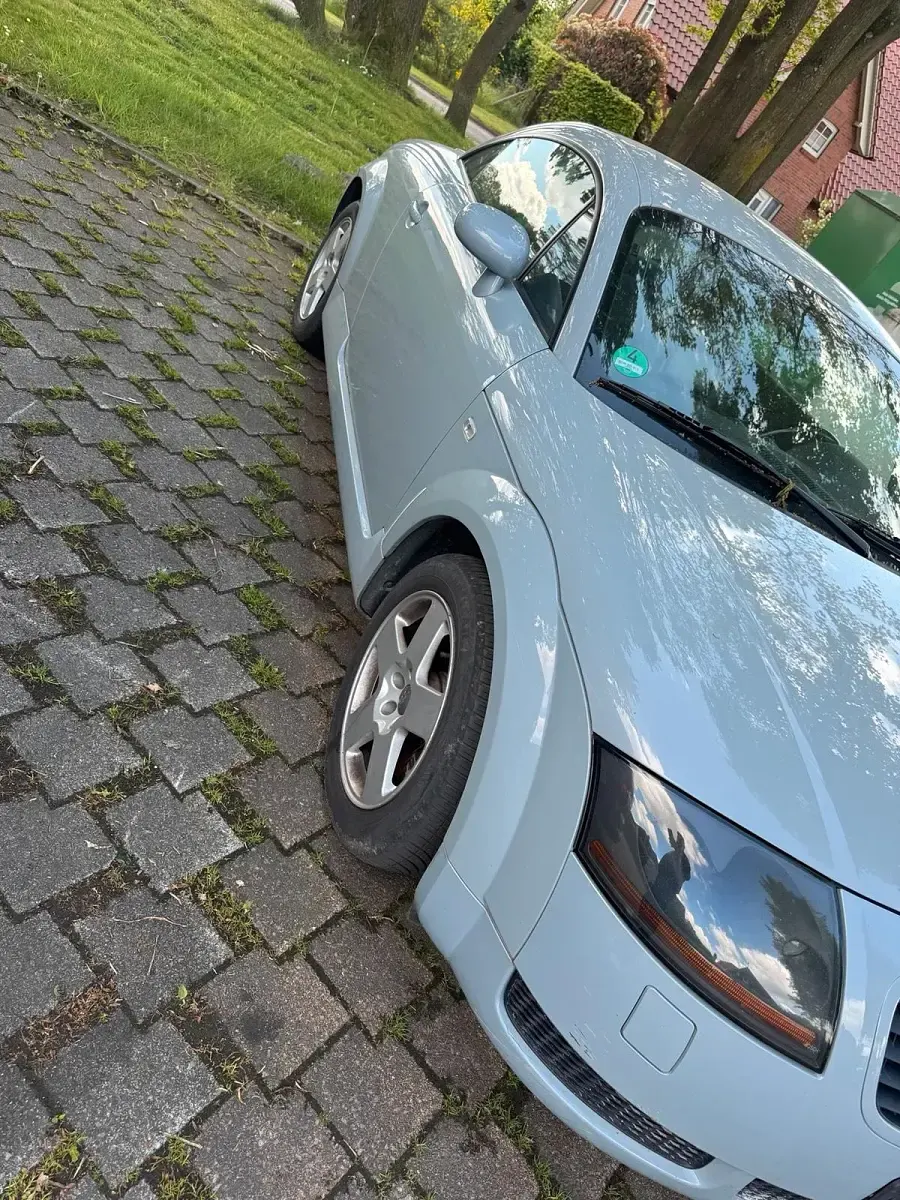 Second-hand Audi TT 181 CP (133 kW) 2000 Argintiu Coupe