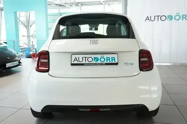 Gebraucht Fiat 500e 86 kW (118 PS) 2023 Weiß Kleinwagen