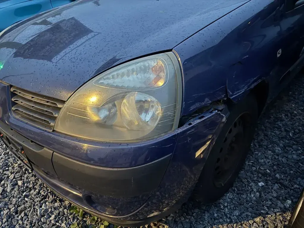 Gebraucht Renault Clio II Authentique 58 PS (42 kW) 2004 Blau Limousine
