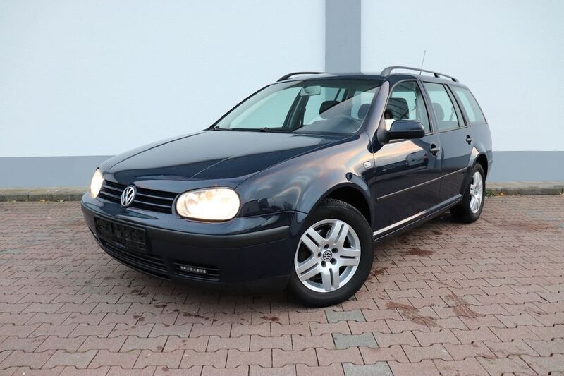 Blau Gebraucht 2006 VW Golf V Pacific Kombi | 2.500 € (Etwas zu teuer) - Bild 1/4