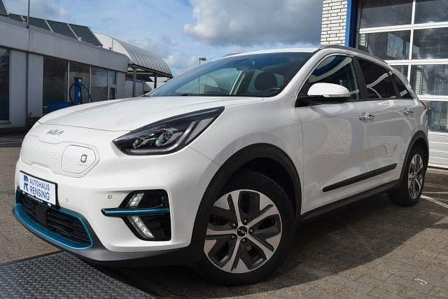 Gebraucht Kia e-Niro Spirit 150 kW (204 PS) 2022 Weiß SUV