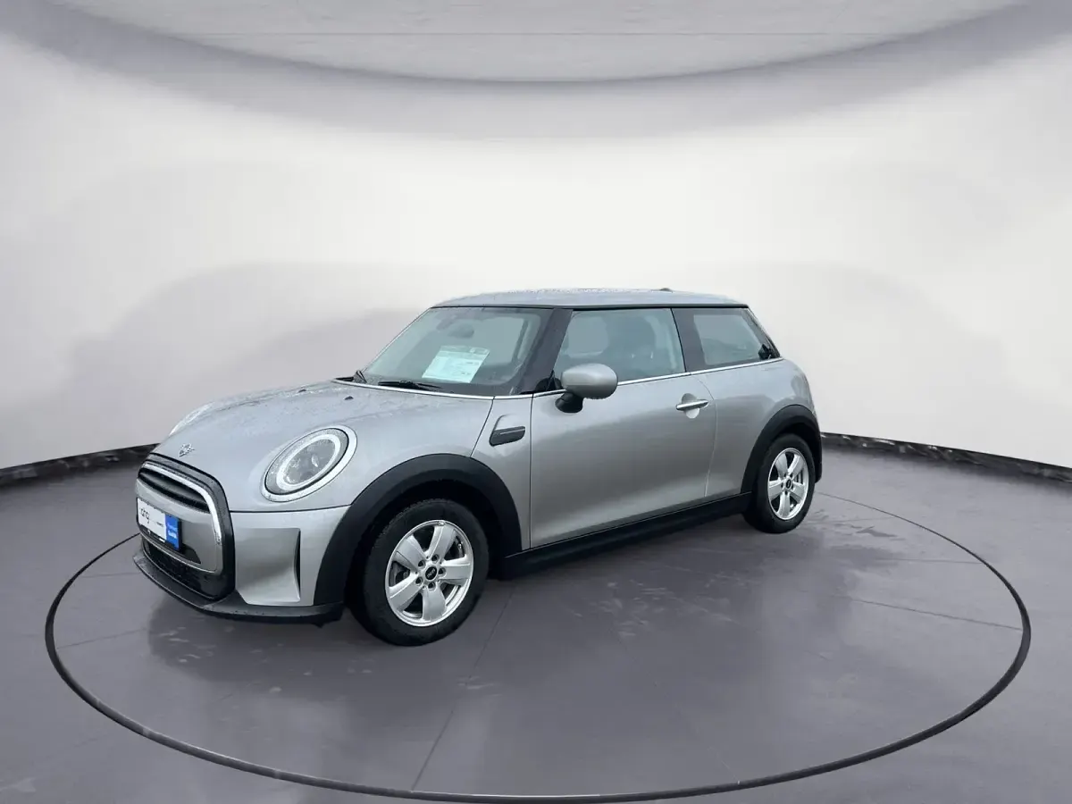 Gebraucht Mini Cooper Essential 136 PS (100 kW) 2022 Silber Kleinwagen