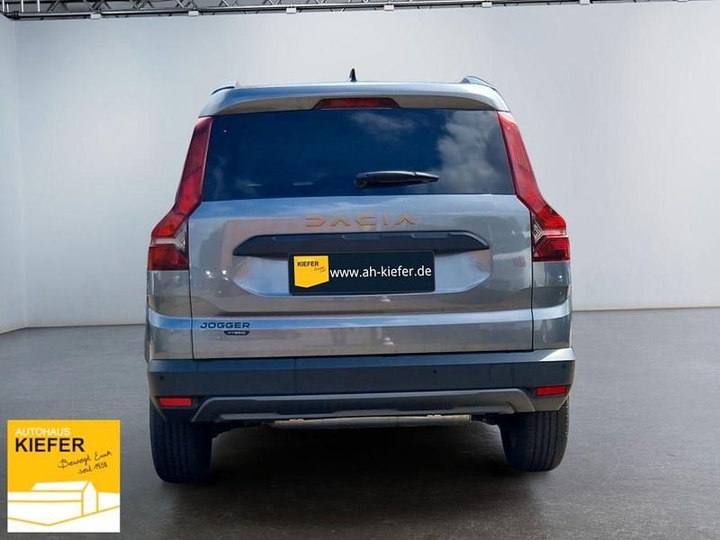 Neu Dacia Jogger Extreme 110 PS (80 kW) 2025 Grau Van / Kleinbus