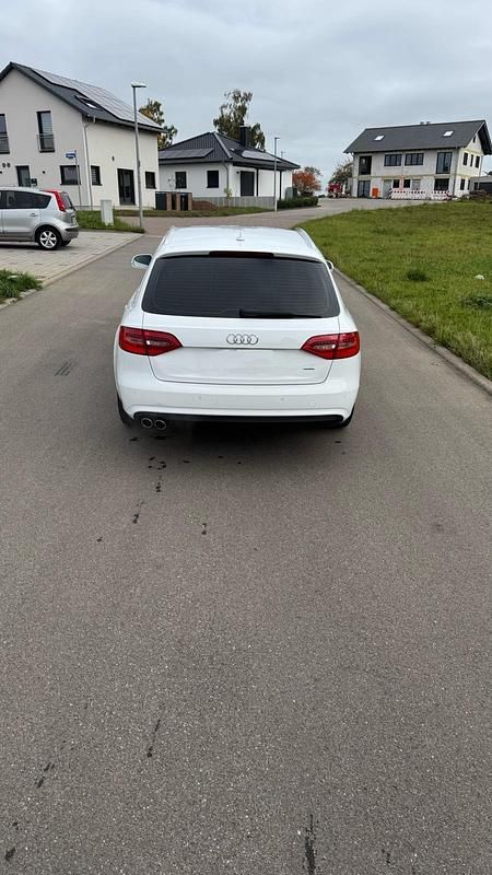 Gebraucht Audi A4 190 PS (139 kW) 2014 Weiß Kombi