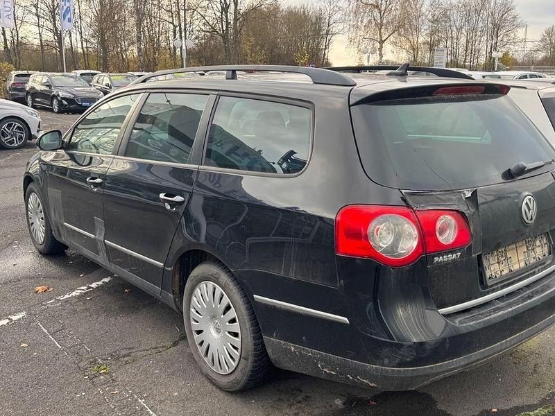 Second-hand VW Passat 105 CP (77 kW) 2008 Negru Break