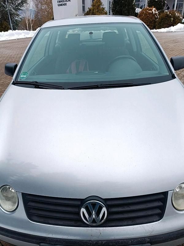 Gebraucht VW Polo 64 PS (47 kW) 2003 Silber Kleinwagen