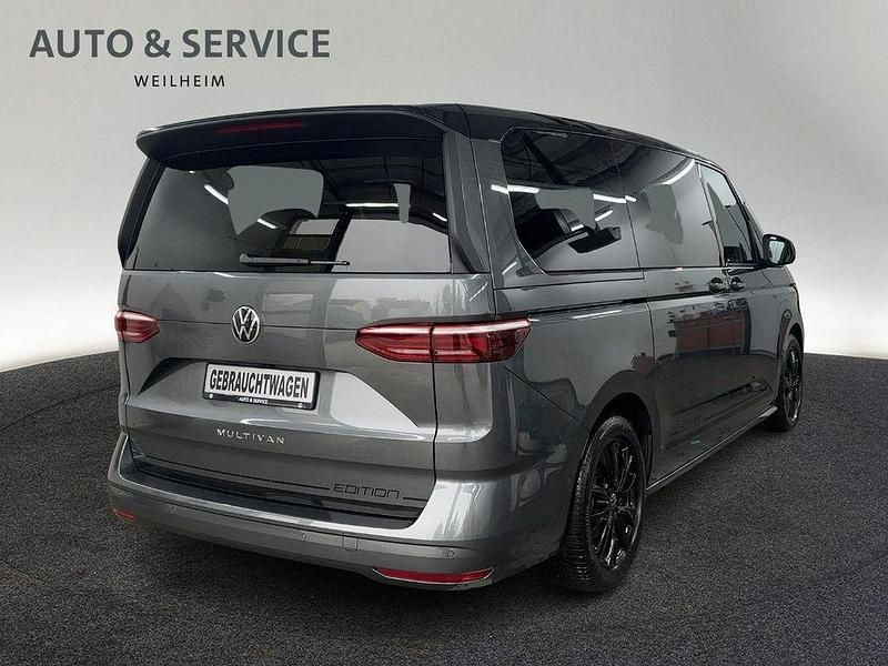 Usado VW Multivan Edition 150 HP (110 kW) 2024 Cinzento Monovolume