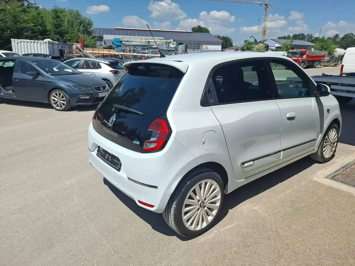 Gebraucht Renault Twingo Vibes 60 kW (82 PS) 2020 Quartz white Kleinwagen