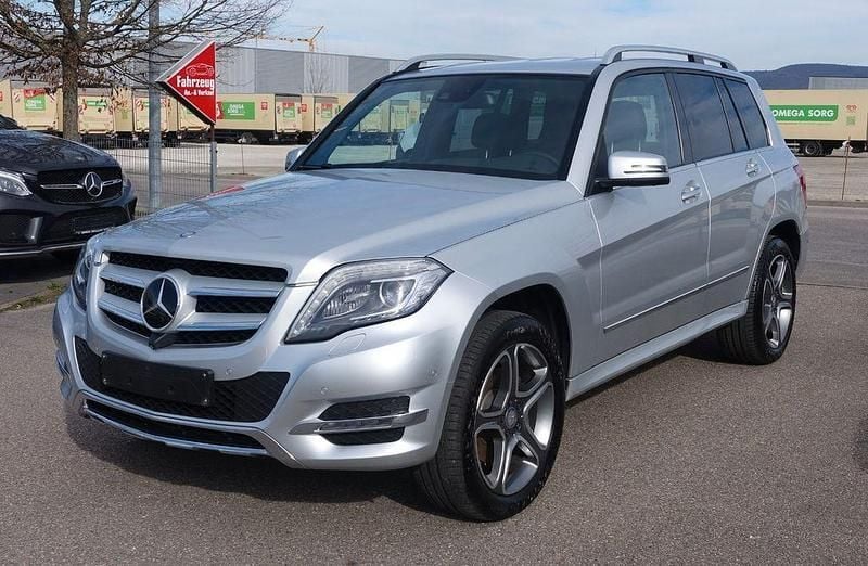 Silber Gebraucht 2014 Mercedes GLK350 Sport SUV | 17.499 € (Fairer Preis) - Bild 1/4