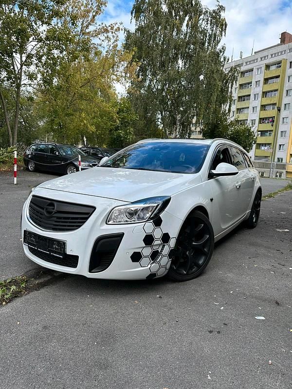 Weiß Gebraucht 2012 Opel Insignia OPC Kombi | 6.000 € (Superpreis) - Bild 1/4