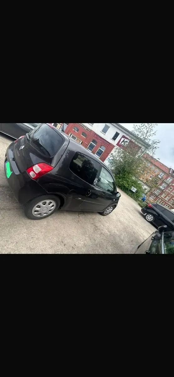 Używany Renault Twingo Night&Day 75 KM (55 kW) 2011 Czarny Hatchback