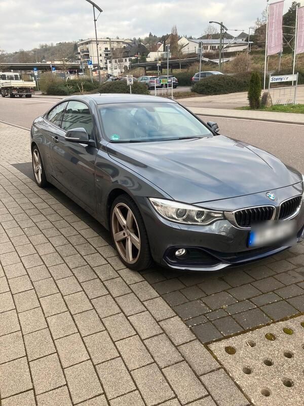 Grau Gebraucht 2014 BMW 428 Sport Line Coupé | 18.000 € - Bild 1/4