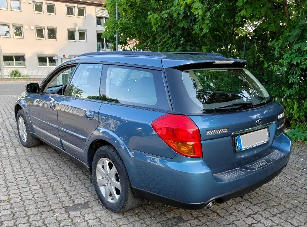 Gebraucht Subaru Outback 165 PS (121 kW) 2005 Blau Kombi