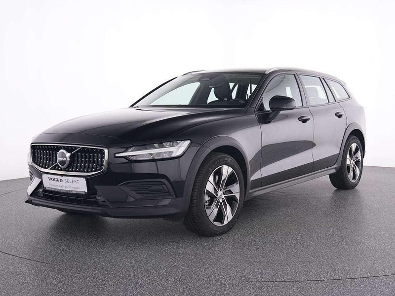 Gebraucht Volvo V60 CC Plus 197 PS (144 kW) 2023 Schwarz Kombi
