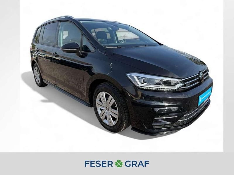 Deep black perleffekt Gebraucht 2024 VW Touran Move Van / Kleinbus | 31.440 € (Superpreis) - Bild 1/4