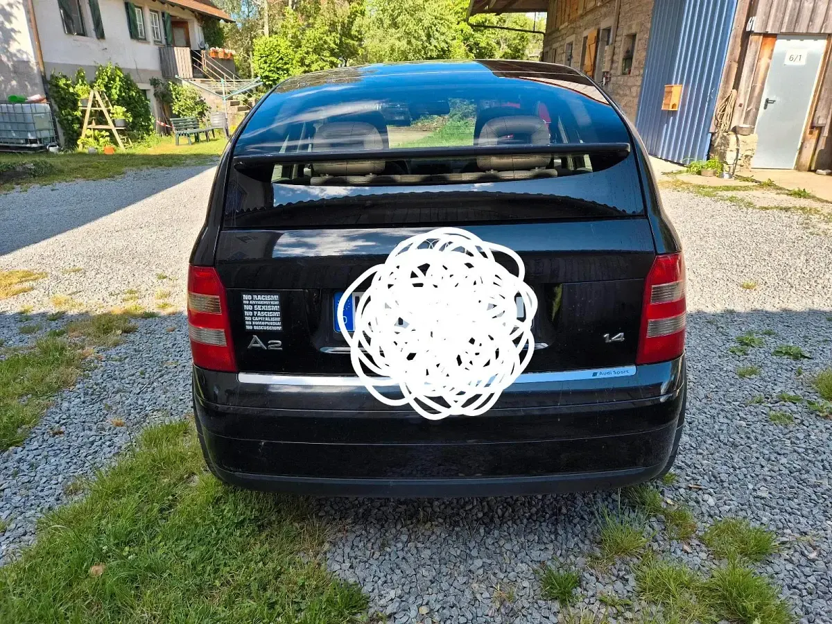 Gebraucht Audi A2 75 PS (55 kW) 2001 Schwarz Kleinwagen