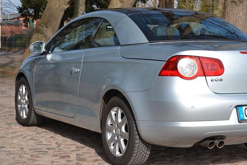 Gebraucht VW Eos 200 PS (147 kW) 2006 Silber Cabrio