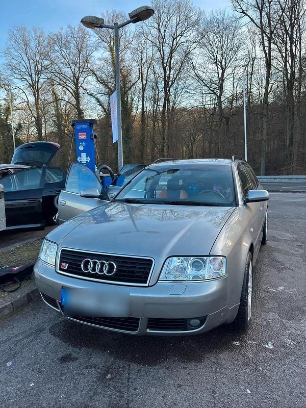 Grau Gebraucht 2003 Audi A6 Kombi | 2.199 € (Etwas zu teuer) - Bild 1/4