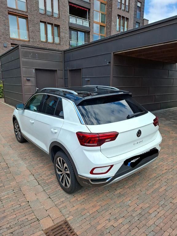 Weiß Gebraucht 2024 VW T-Roc Style SUV | 30.750 € (Fairer Preis) - Bild 1/4