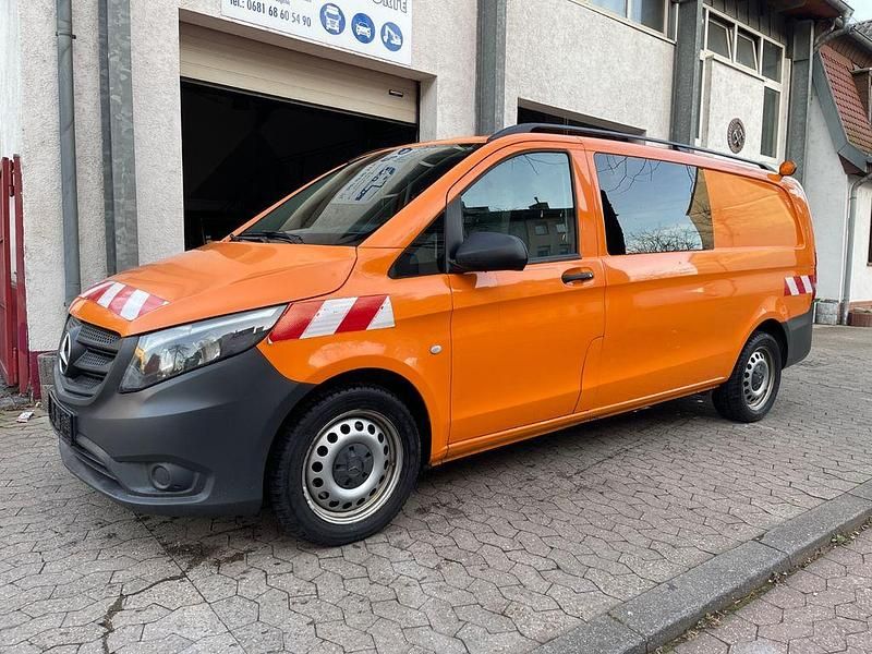 Gebraucht Mercedes Vito 190 PS (139 kW) 2022 Orange Van