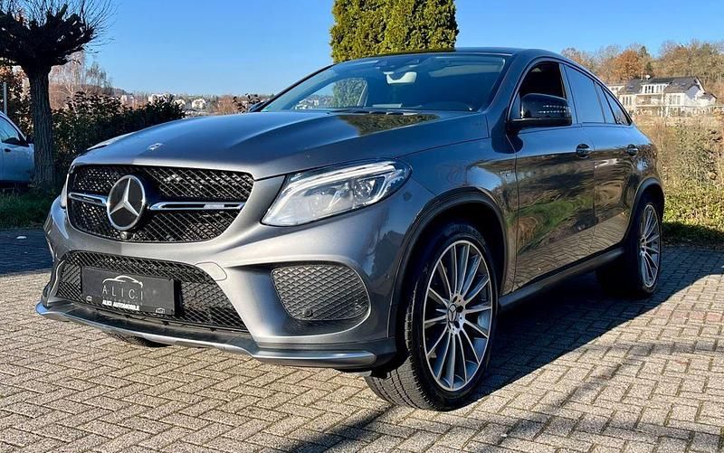 Grau Gebraucht 2018 Mercedes GLE43 AMG AMG Limousine | 38.490 € (Guter Preis) - Bild 1/4