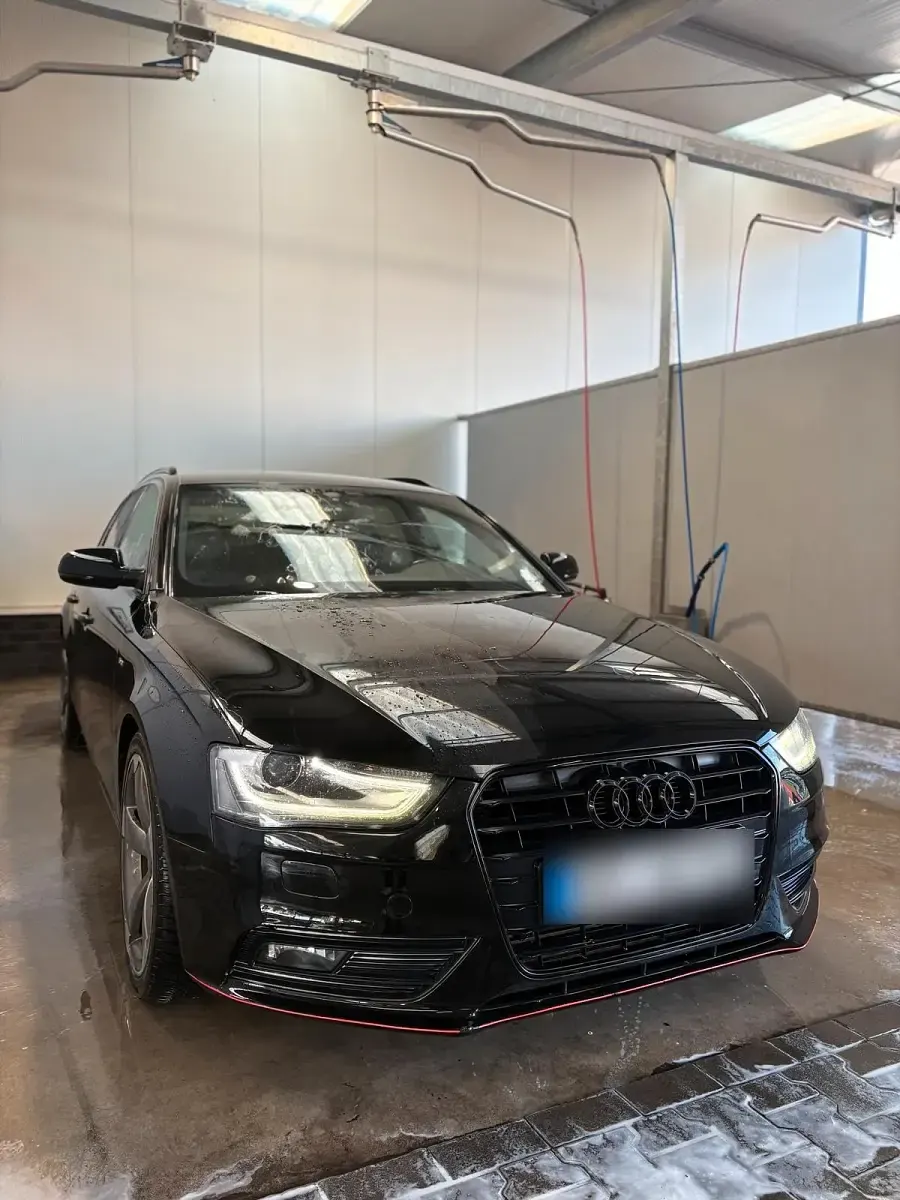 Gebraucht Audi A4 177 PS (130 kW) 2012 Schwarz Kombi