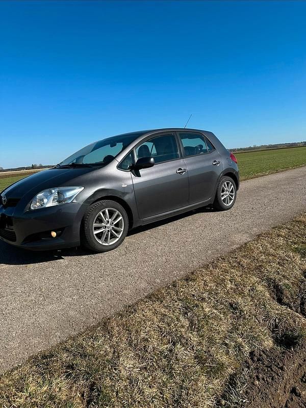 Gebraucht Toyota Auris 132 PS (97 kW) 2009 Grau Kleinwagen
