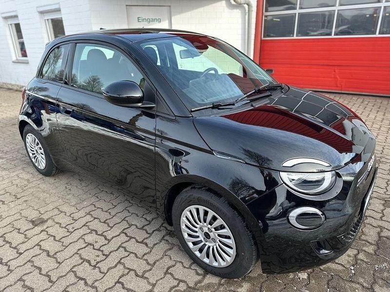 Gebraucht Fiat 500e Action 69 kW (95 PS) 2021 Schwarz Kleinwagen