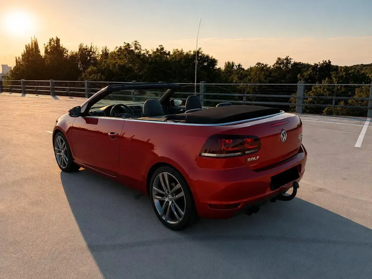 Gebraucht VW Golf Cabriolet Highline 140 PS (102 kW) 2012 Rot Cabrio