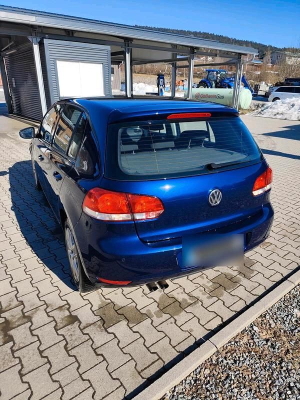 Gebraucht VW Golf VI 122 PS (89 kW) 2009 Blau Kleinwagen