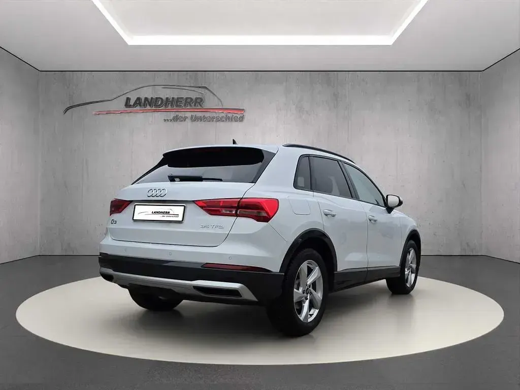 Gebraucht Audi Q3 Advanced 150 PS (110 kW) 2025 Gletscherweiß metallic (metallic) SUV