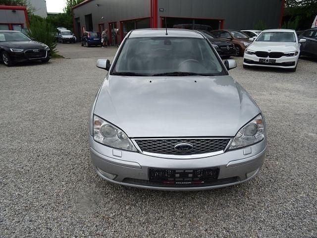 Gebraucht Ford Mondeo Ghia 170 PS (125 kW) 2006 Silber Limousine