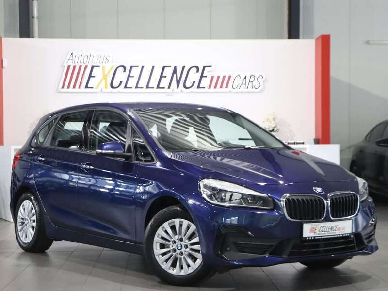 Mediterranblau metallic Gebraucht 2020 BMW 220 Advantage Van / Kleinbus | 22.444 € (Fairer Preis) - Bild 1/4