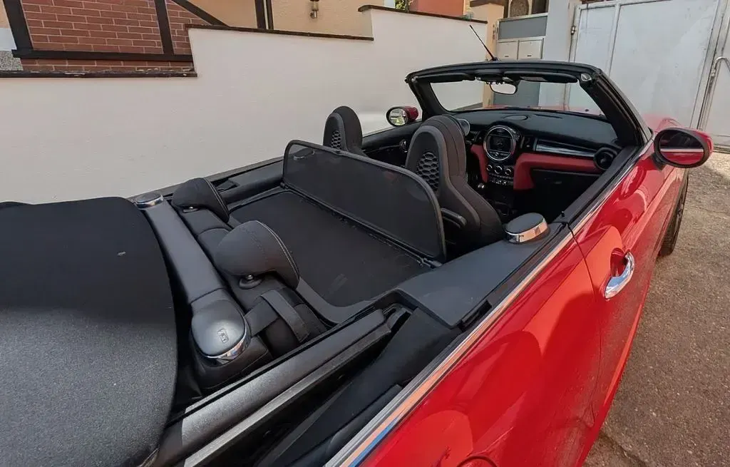 Gebraucht Mini One Cabriolet 102 PS (75 kW) 2020 Rot Cabrio
