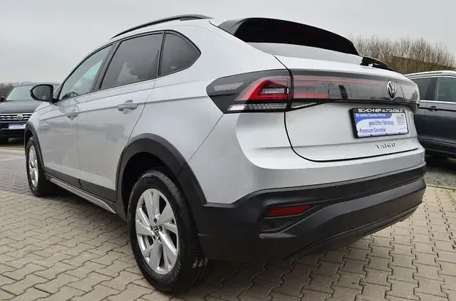 Gebraucht VW Taigo Life 95 PS (69 kW) 2023 Silber (reflexsilber metallic) SUV